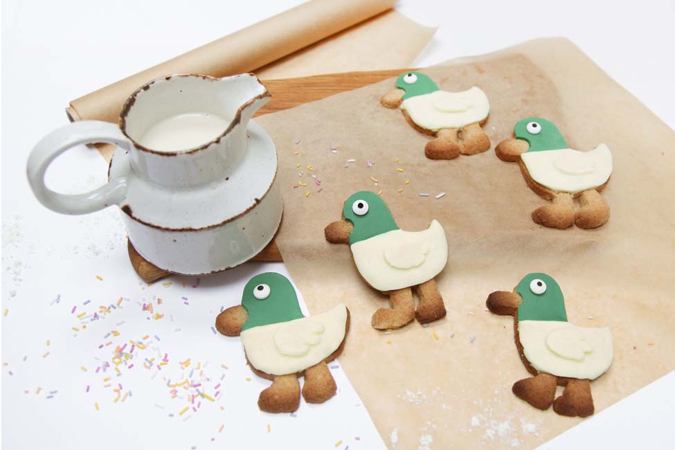 How to Make Sarah and Duck Cookies or Biscuits - Recipe